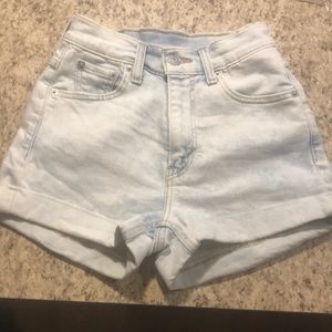 Size 24 Levi shorts equal to a 0